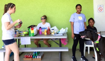 A photo from the AARF March 17, 2018 dog wash at the St. James School of Medicine