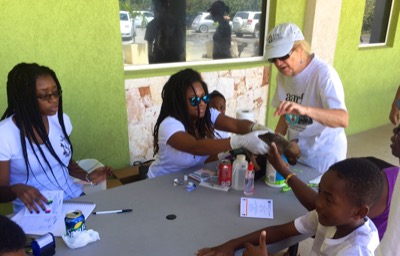 A photo from the AARF March 17, 2018 dog wash at the St. James School of Medicine